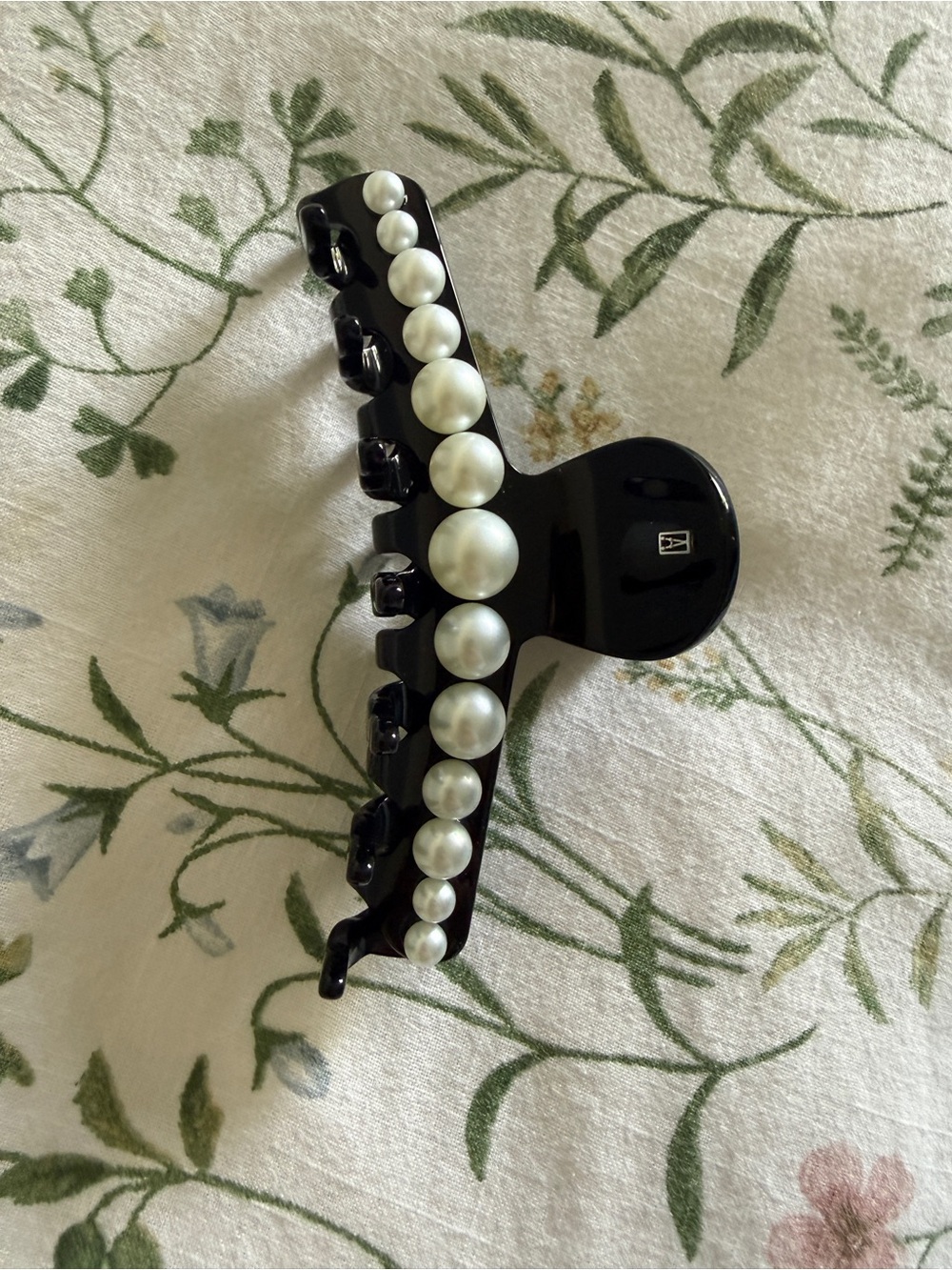 Alexandre de Paris Pearl Rhinestone Black Hair Claw